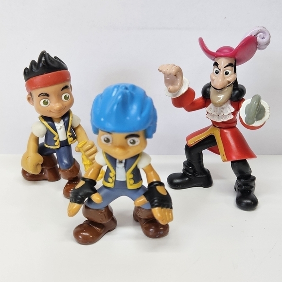 Disney Jake Neverland Pirates Articulated Figure Set Jake Captain Hook - Picture 4 of 4